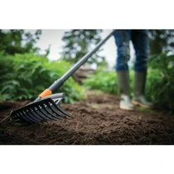Fiskars Râteau Universel à 12 Dents, Tête D'outil QuikFit, Largeur: 41 Cm, Plastique Renforcé De Fibre De Verre, Noir/Orange, QuikFit, 1000643 7 Fiskars Râteau Universel à 12 Dents, Tête D'outil QuikFit, Largeur: 41 Cm, Plastique Renforcé De Fibre De Verre, Noir/Orange, QuikFit, 1000643 -Terre Tendre Soldes Boutique 10641604 3