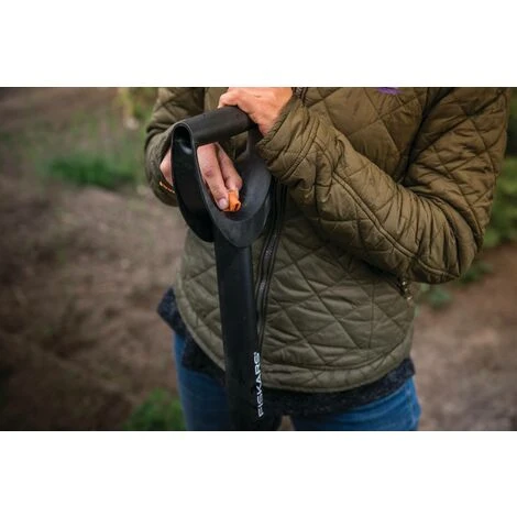 Fiskars Bêche Télescopique à Bord Pointu Pour Sol Dur Et Caillouteux, Longueur: 105-125 Cm, Acier Au Bore Haute Qualité, Noir/Argenté, SmartFit, 1001567 3 Fiskars Bêche Télescopique à Bord Pointu Pour Sol Dur Et Caillouteux, Longueur: 105-125 Cm, Acier Au Bore Haute Qualité, Noir/Argenté, SmartFit, 1001567 – Image 3