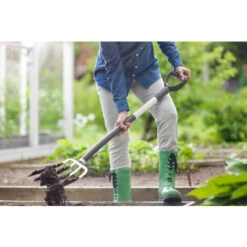Fiskars Fourche à Bêcher Pour Sol Meuble Et Peu Caillouteux, 4 Dents, Longueur: 113 Cm, Dents En Acier Haute Qualité/Manche En Aluminium, Noir/Blanc, Light, 1019603 -Terre Tendre Soldes Boutique 10641676 4