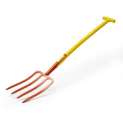 Fourche à Bêcher 4 Dents Avec Manche Béquille Wolf AZT